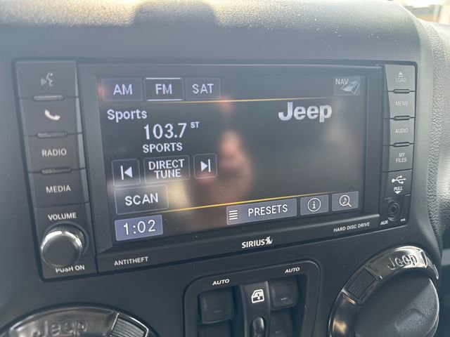 Used 2017 Jeep Wrangler Unlimited Rubicon image 26