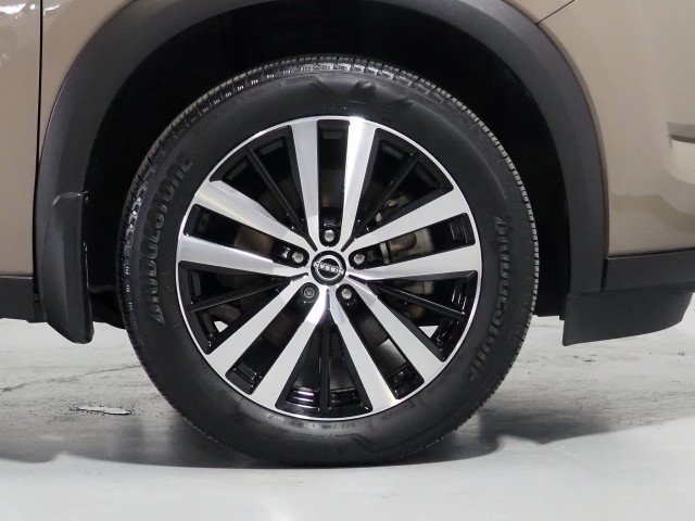 Used 2024 Nissan Pathfinder Platinum FWD image 52