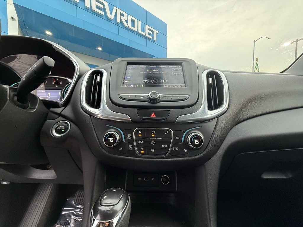 Used 2021 Chevrolet Equinox LT w/ Driver Convenience Package image 21