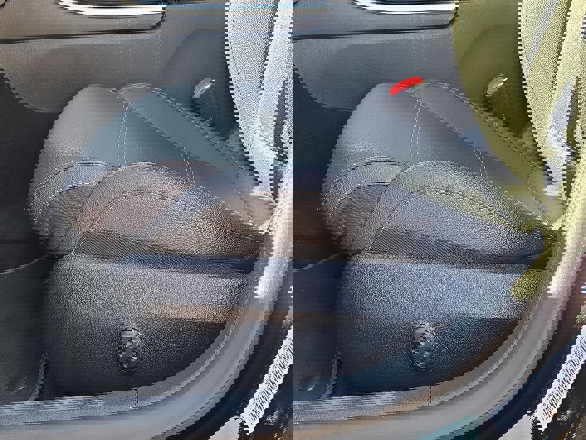 Used 2024 Mercedes-Benz C 300 Sedan image 17