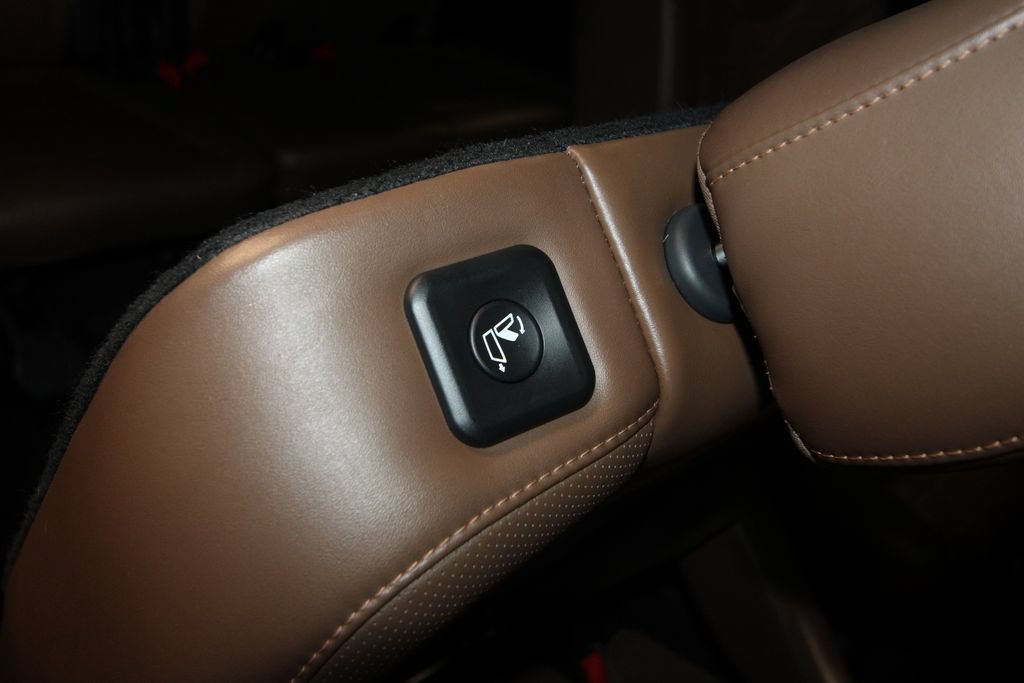 Used 2020 Kia Telluride SX w/ SX Prestige Package AWD/4WD image 27