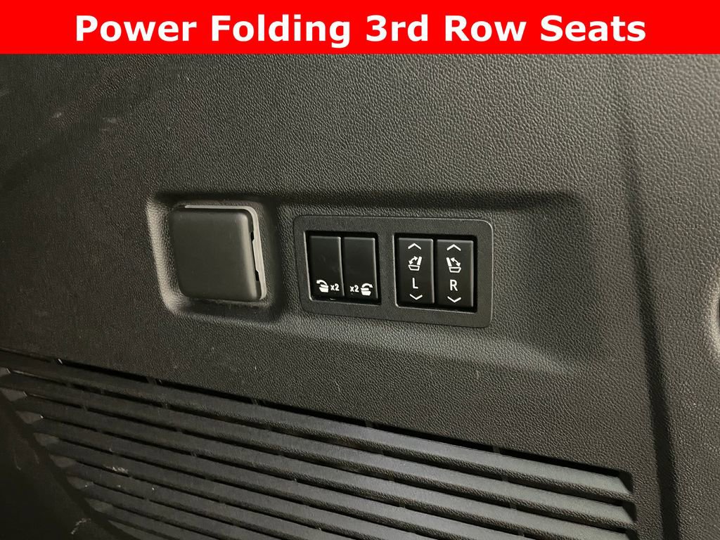 Certified 2021 Chevrolet Suburban RST w/ Luxury Package image 16