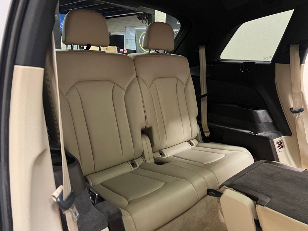 Used 2018 Audi Q7 3.0T Prestige AWD/4WD image 25