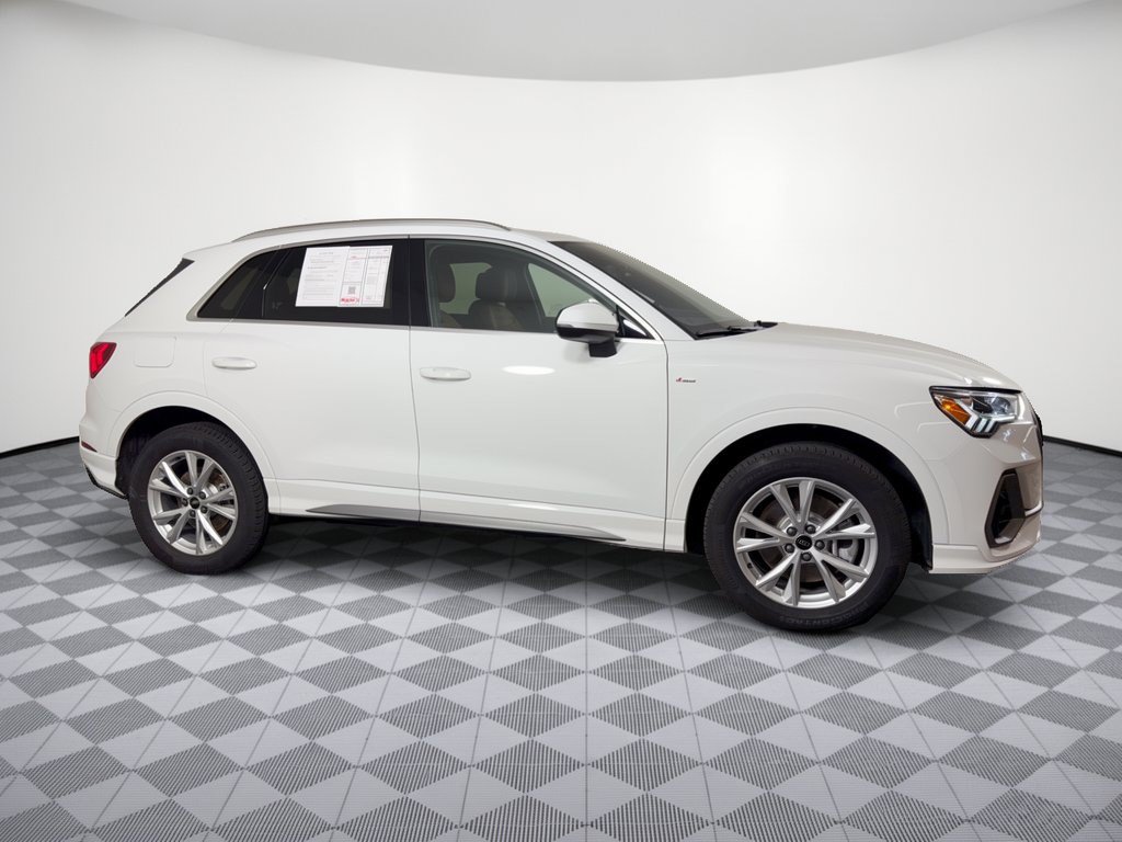 Certified 2025 Audi Q3 2.0T Premium w/ Convenience Package AWD/4WD image 8