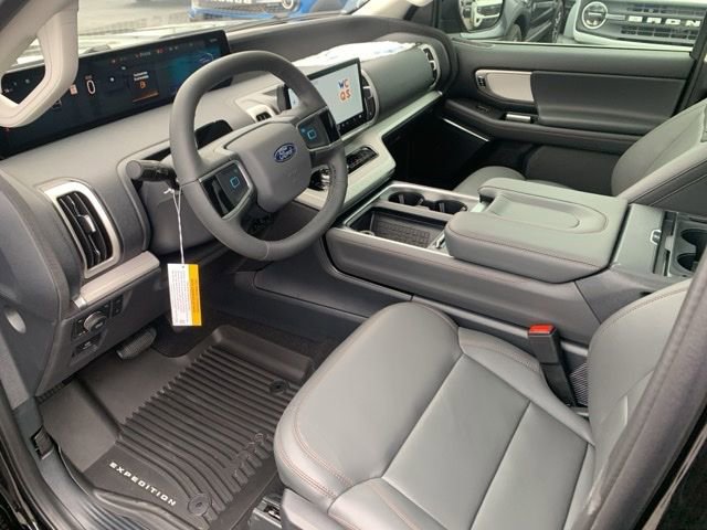 New 2025 Ford Expedition Active AWD/4WD image 23