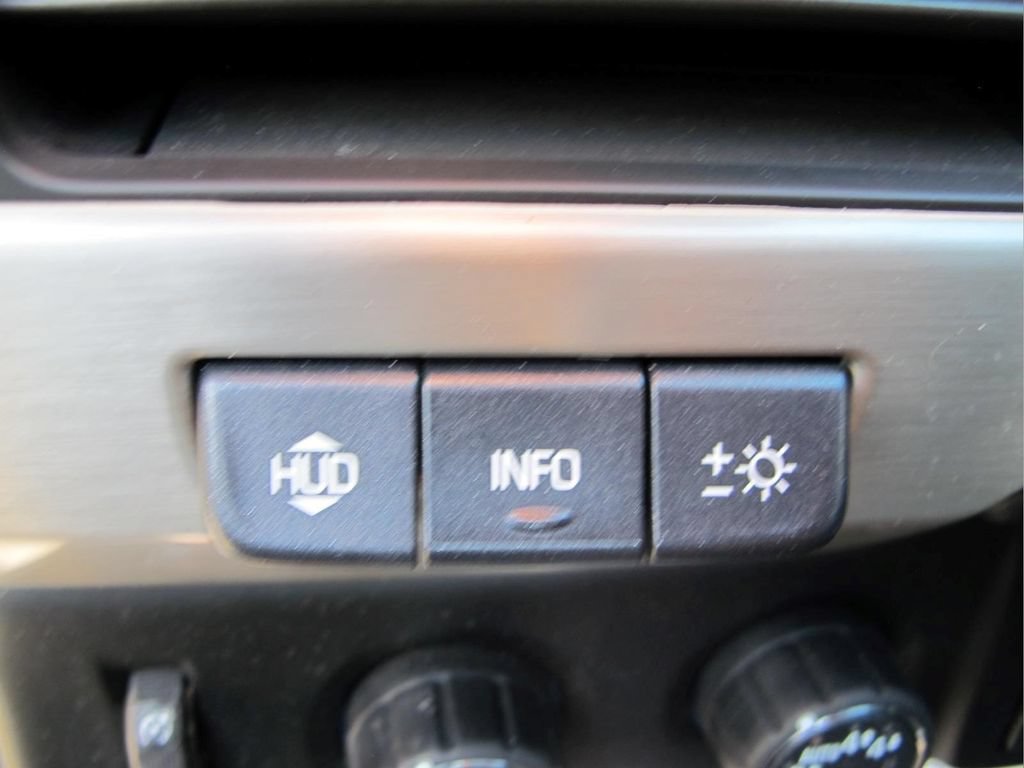 Used 2018 GMC Yukon Denali AWD/4WD image 14