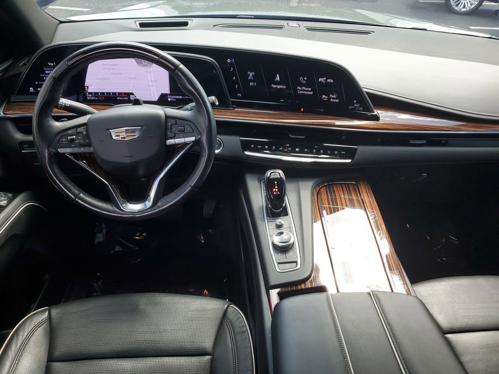 Certified 2023 Cadillac Escalade Premium Luxury image 17