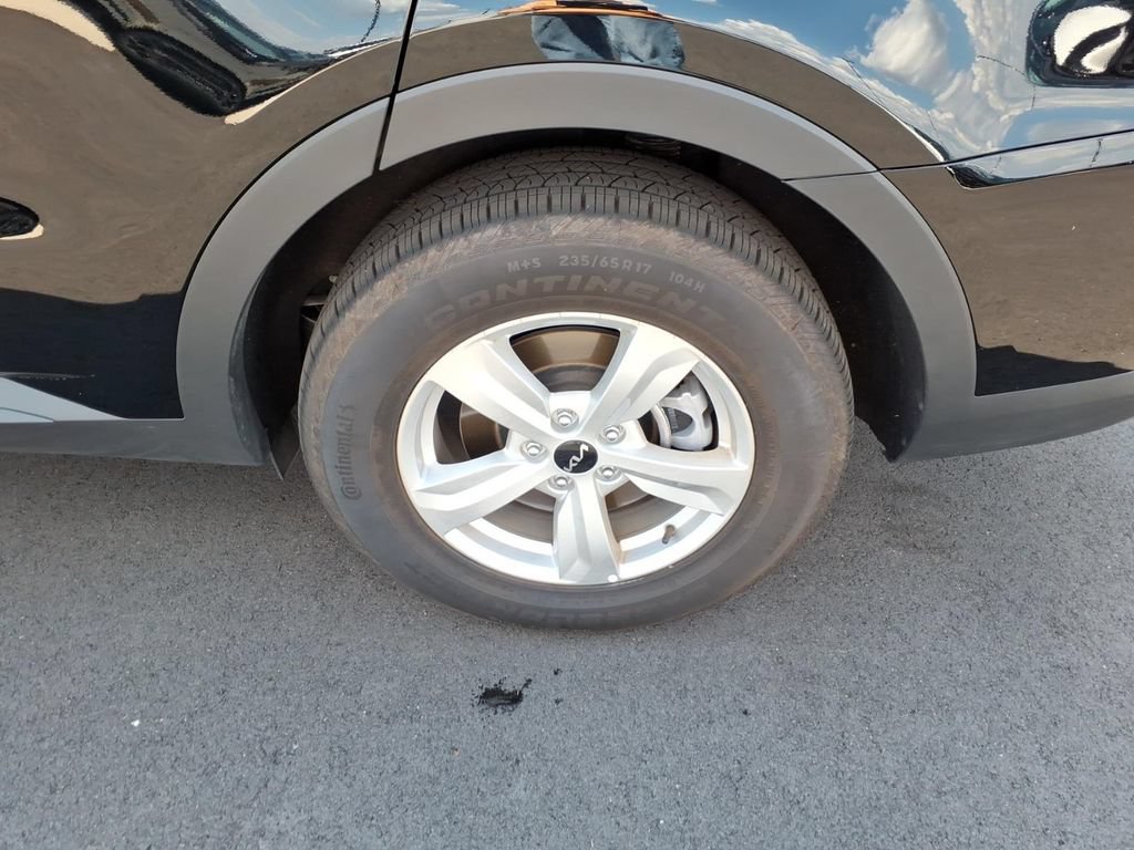 Certified 2026 Kia Sorento LX FWD image 7