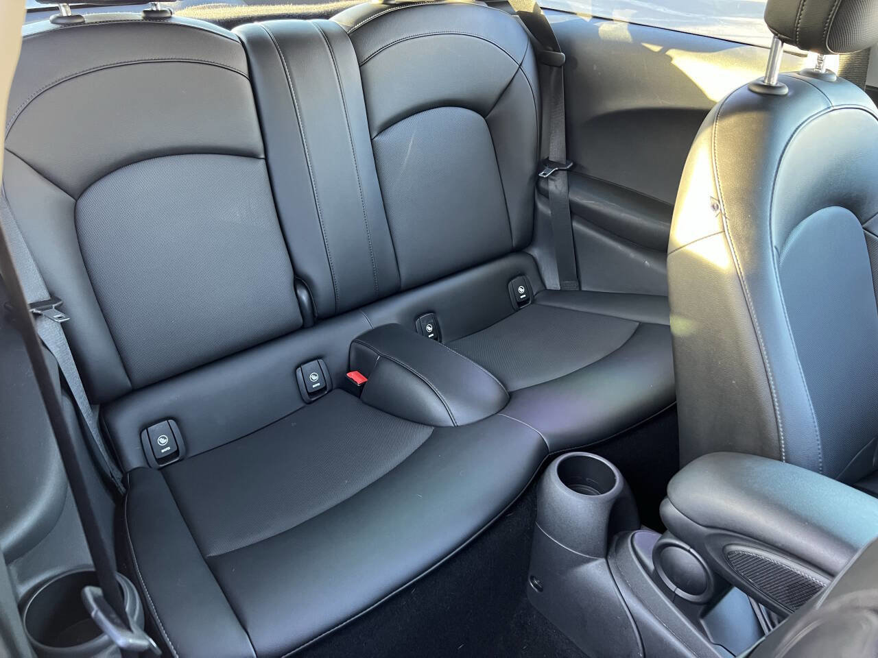 Used 2014 MINI Cooper 2-Door Hardtop image 12