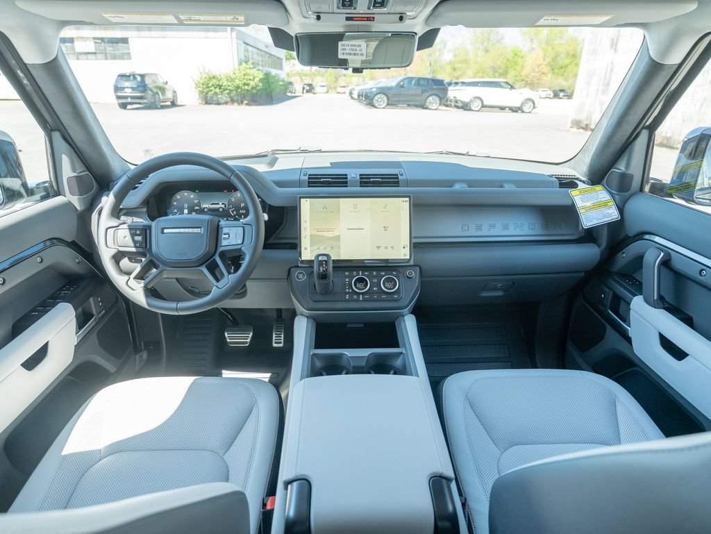 New 2026 Land Rover Defender 110 V8 AWD/4WD image 17