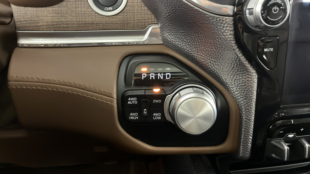 Used 2021 RAM 1500 Limited AWD/4WD image 21