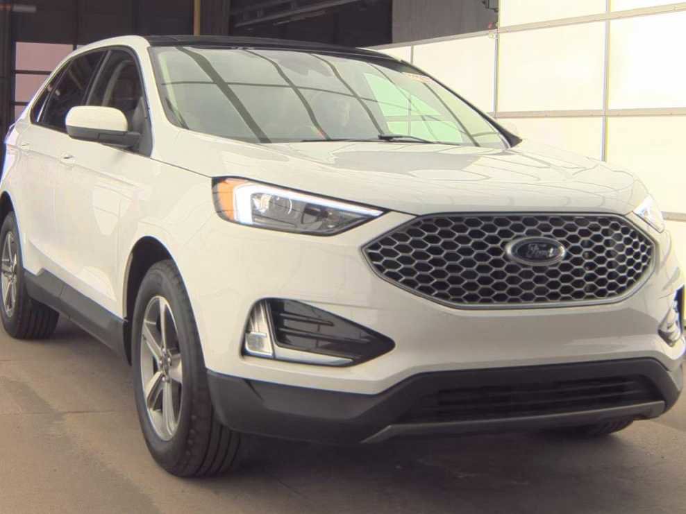 Used 2024 Ford Edge SEL w/ Convenience Package AWD/4WD image 5