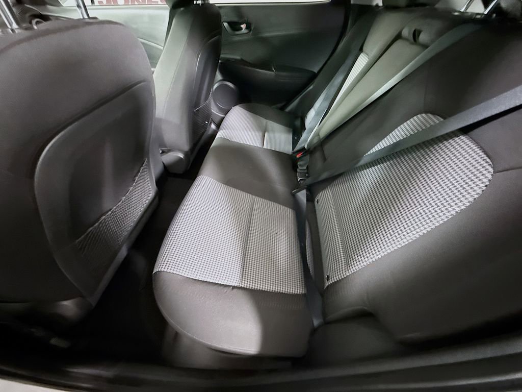 Used 2018 Hyundai Kona SEL image 26