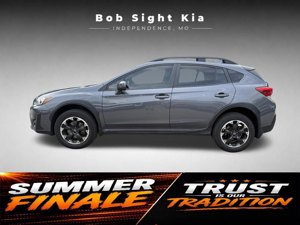 Used 2022 Subaru Crosstrek 2.0i Premium w/ Moonroof Package AWD/4WD image 5