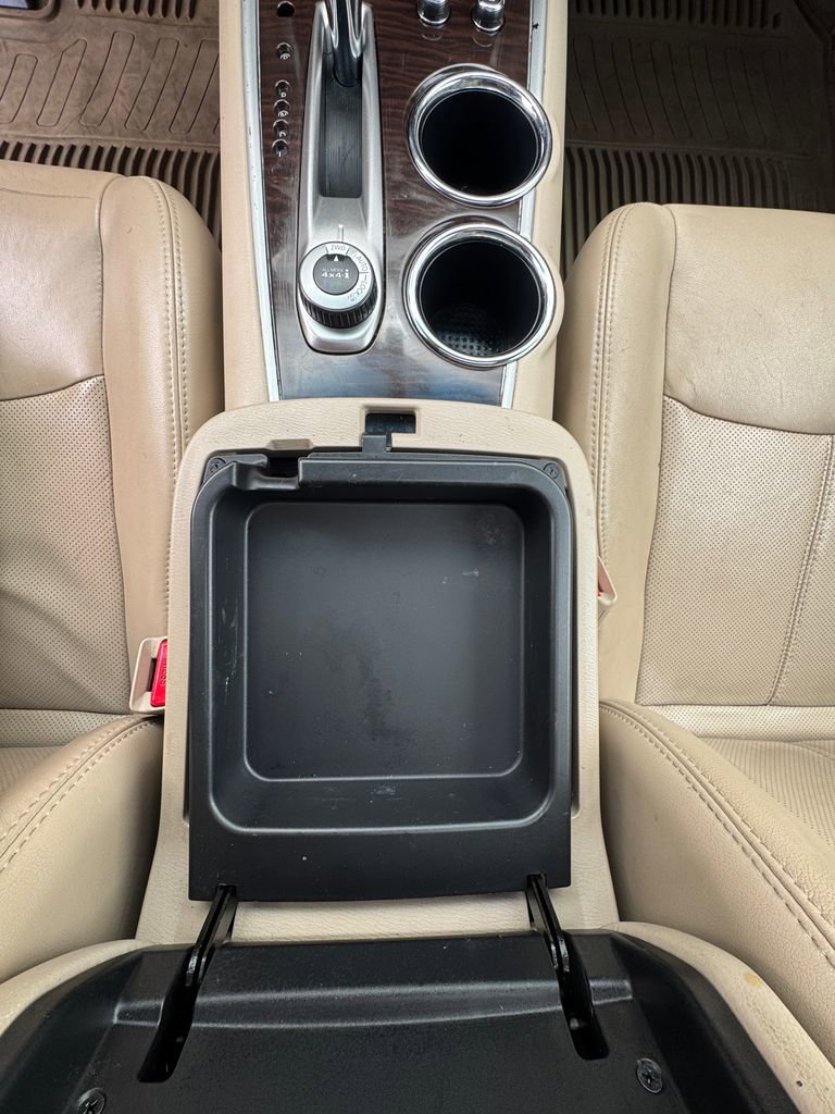 Used 2013 Nissan Pathfinder Platinum w/ Platinum Premium Pkg AWD/4WD image 23