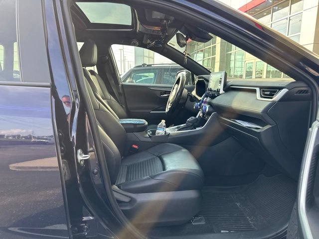 Certified 2020 Toyota RAV4 XSE w/ All Weather Liner Package AWD/4WD image 14