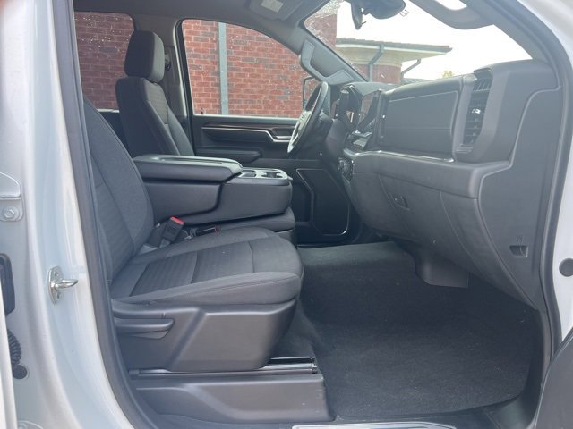 Used 2025 Chevrolet Silverado 2500 LT image 37