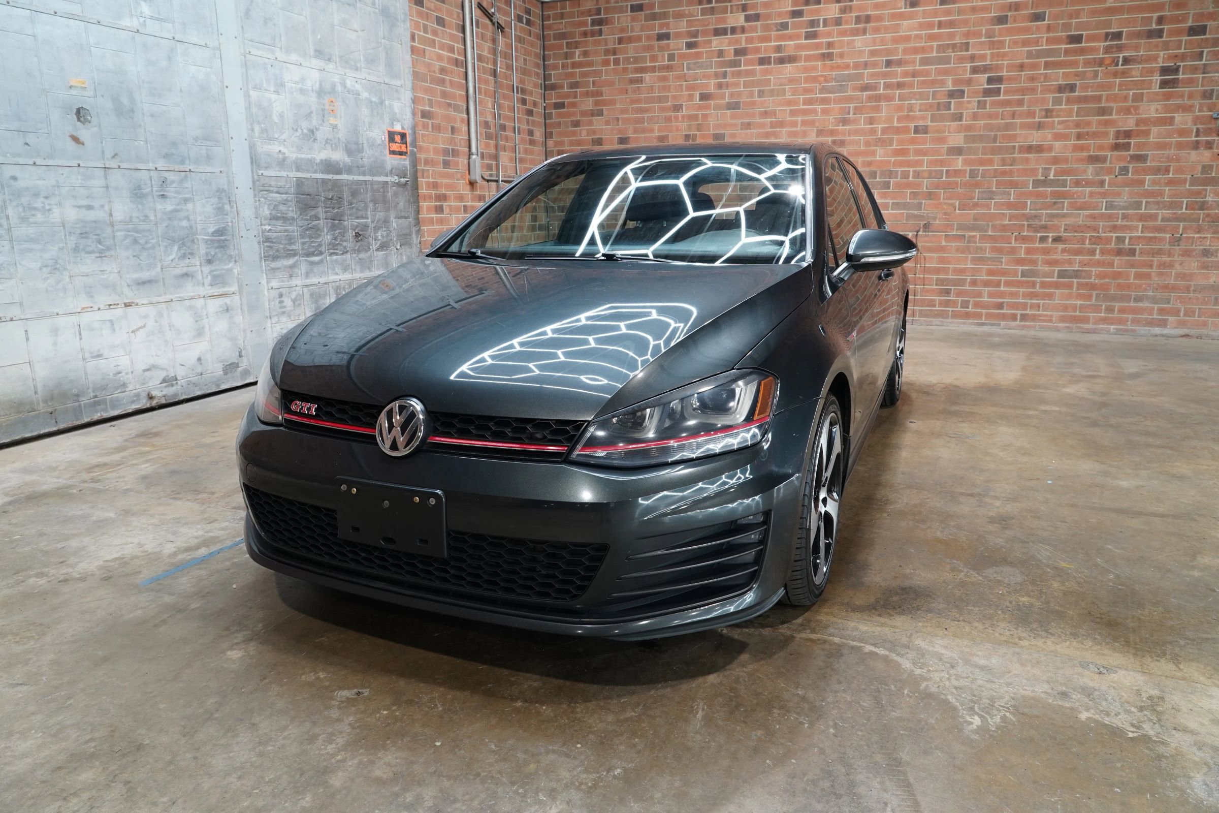 Used 2015 Volkswagen GTI Autobahn w/ Lighting Package (SEL) FWD image 6