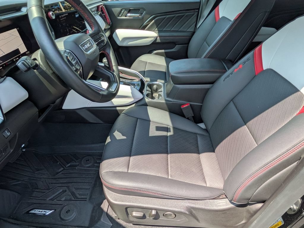 Used 2024 GMC Canyon AT4X AWD/4WD image 16
