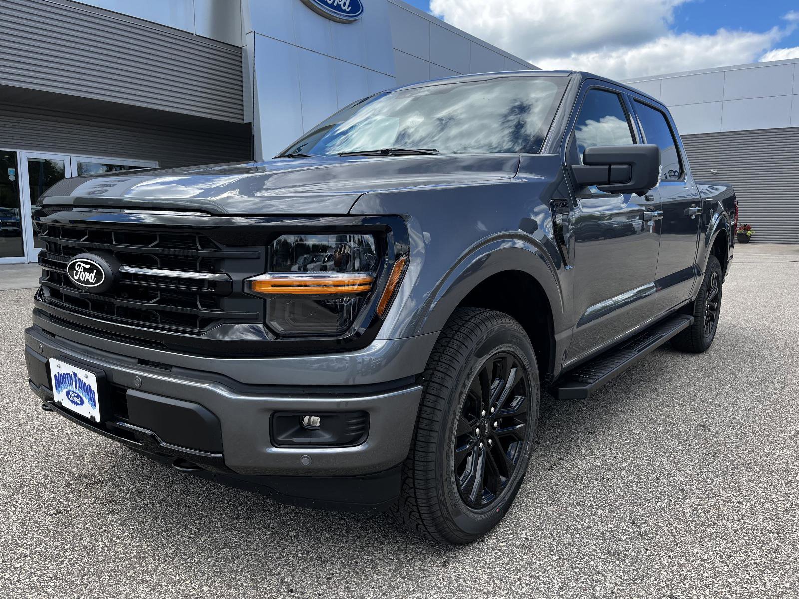 New 2025 Ford F150 XLT w/ Equipment Group 302A MID image 2