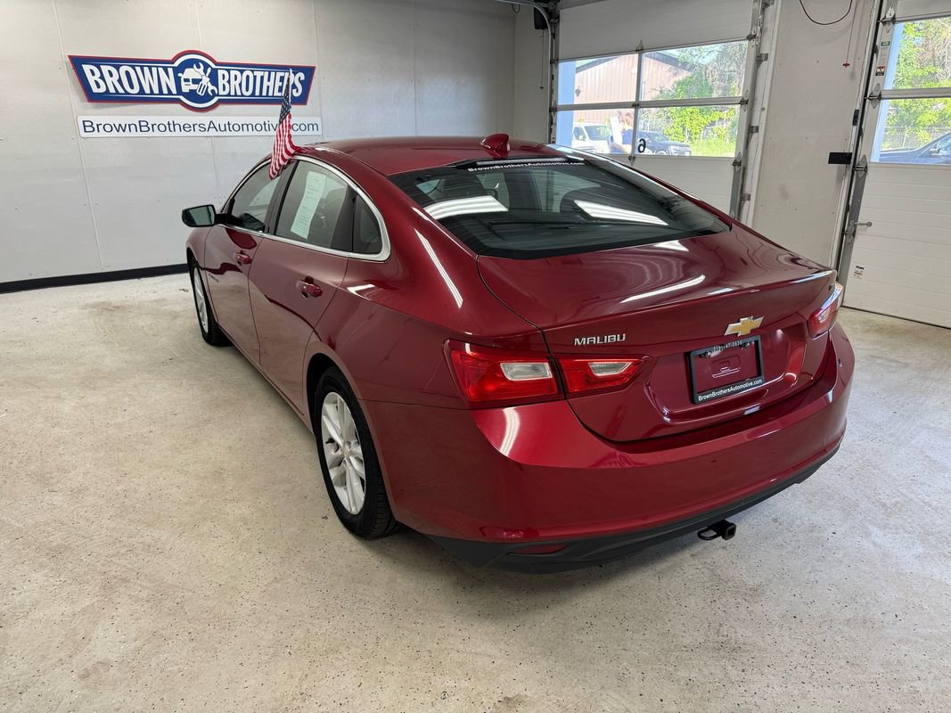 Used 2016 Chevrolet Malibu LT FWD image 4