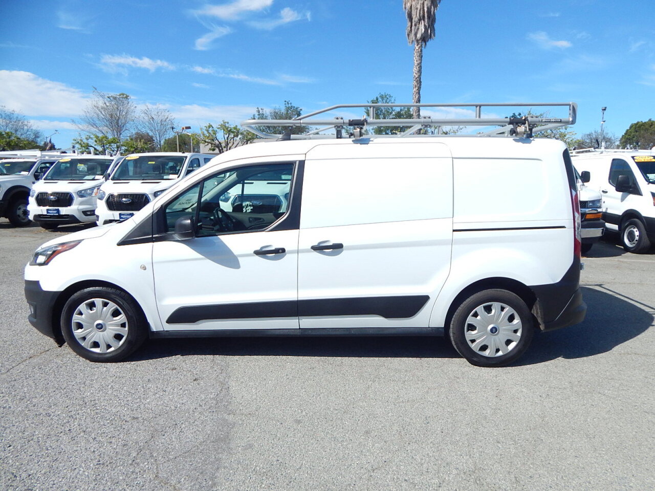 Used 2020 Ford Transit Connect XL image 5