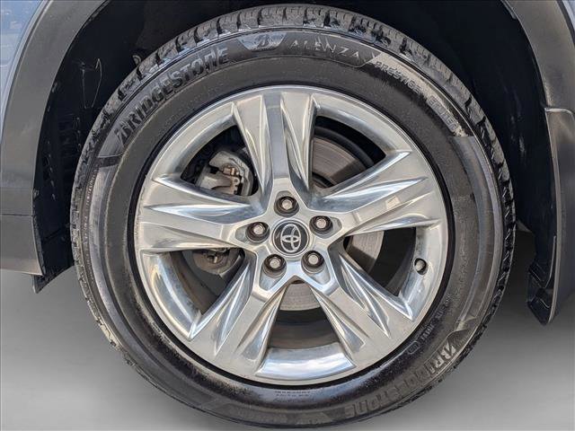 Used 2018 Toyota Highlander Limited AWD/4WD image 25