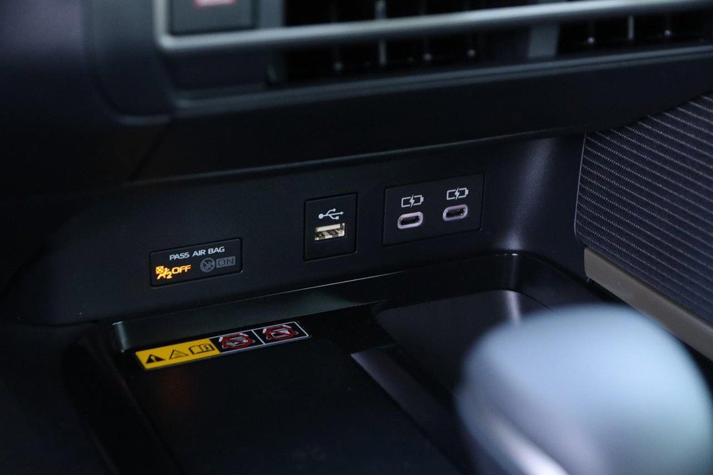 New 2026 Toyota Camry SE image 19