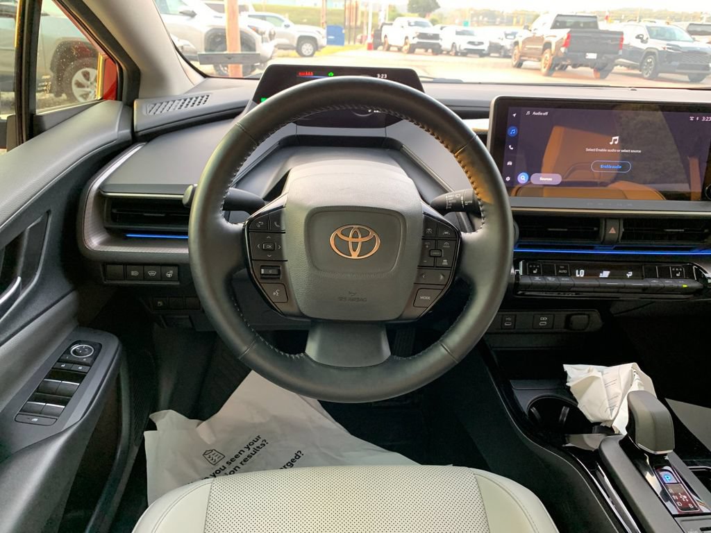 Used 2024 Toyota Prius XLE AWD/4WD image 17