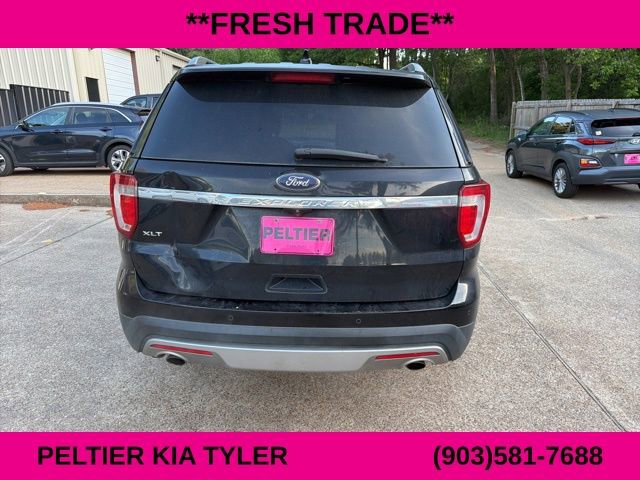 Used 2017 Ford Explorer XLT w/ Equipment Group 202A image 10
