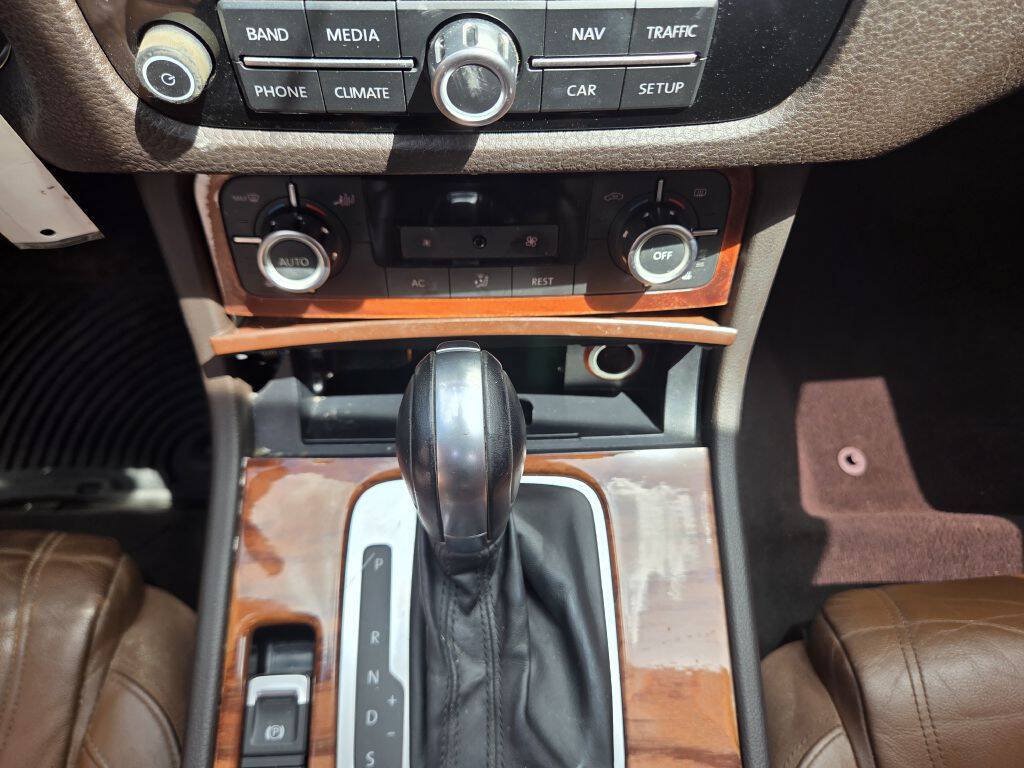 Used 2011 Volkswagen Touareg VR6 AWD/4WD image 29