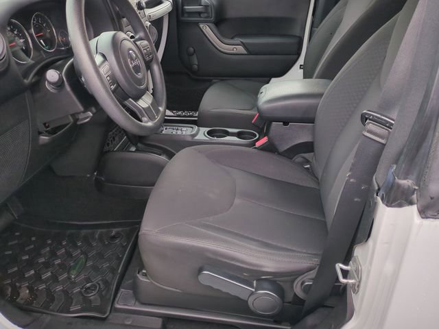 Used 2015 Jeep Wrangler Sport image 14