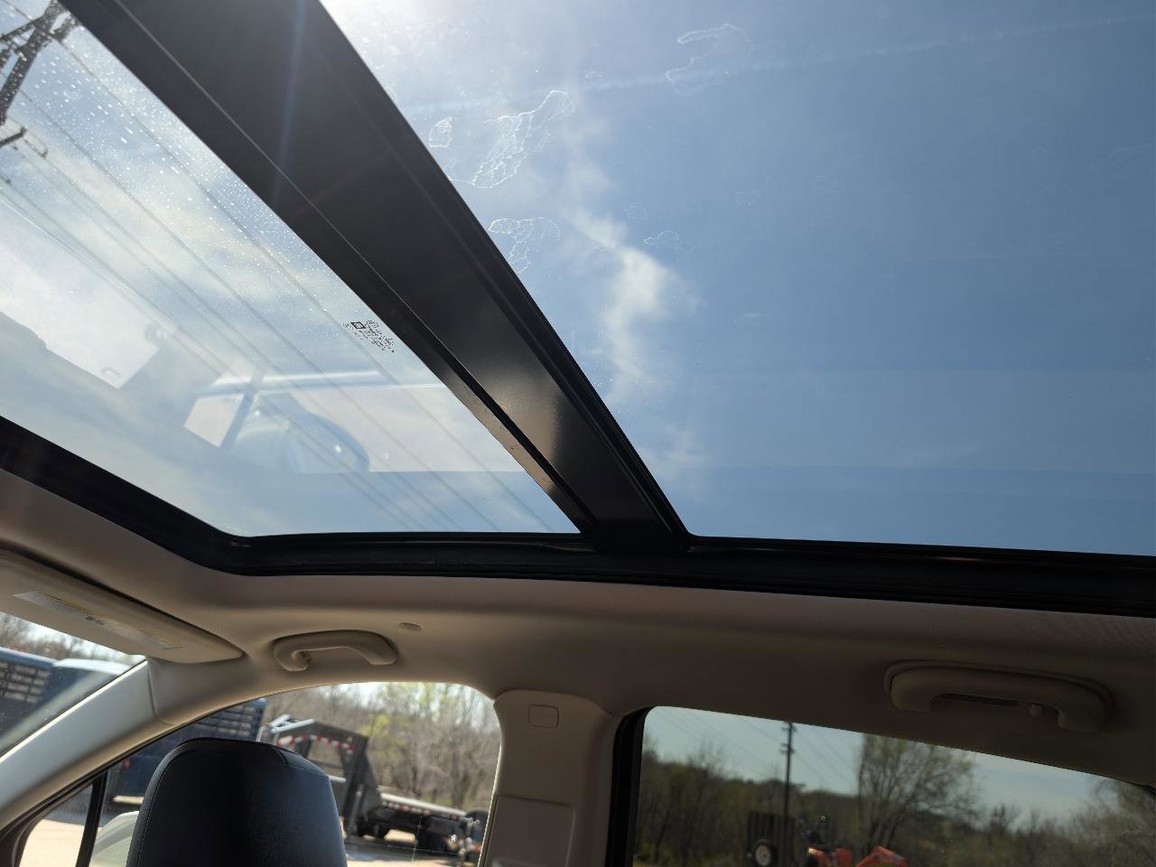 Used 2017 Cadillac XT5 Premium Luxury w/ Advanced Security Package image 11