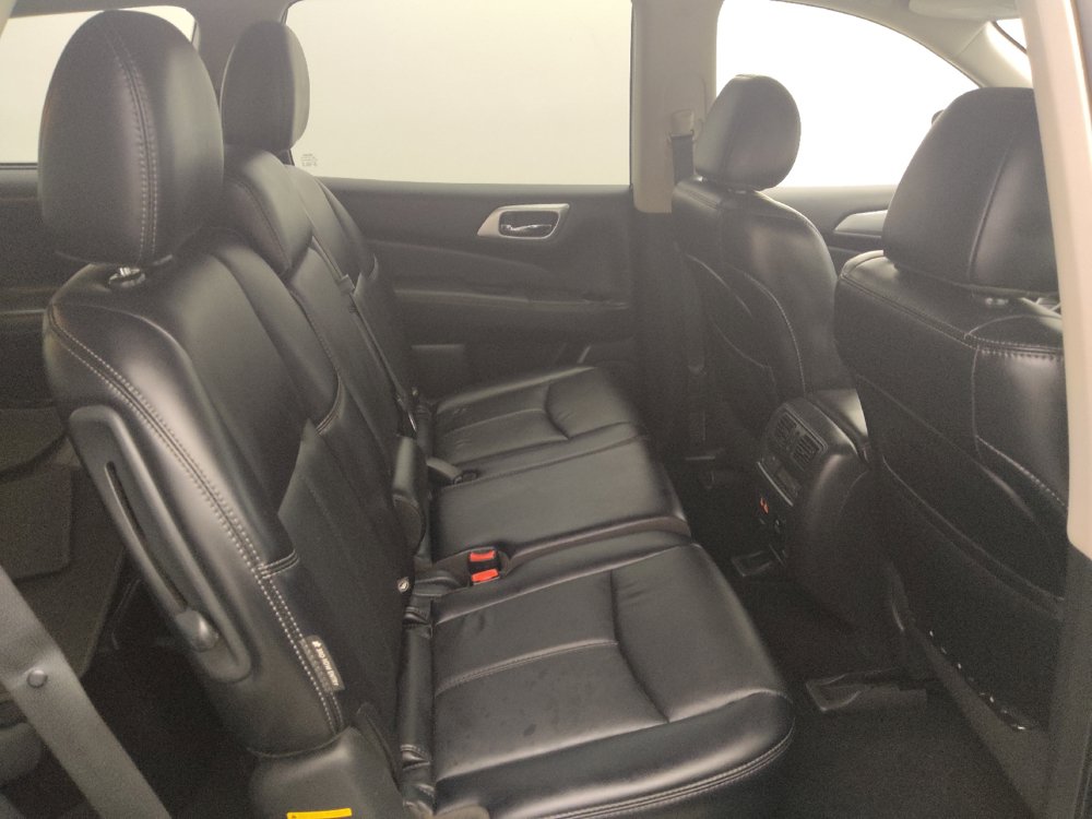 Used 2019 Nissan Pathfinder SL FWD image 19