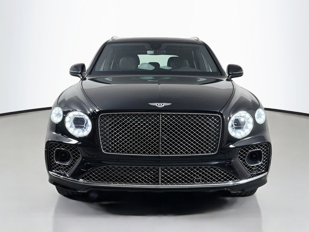 Used 2023 Bentley Bentayga AWD/4WD image 2