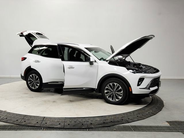 Used 2024 Buick Envision Preferred image 9