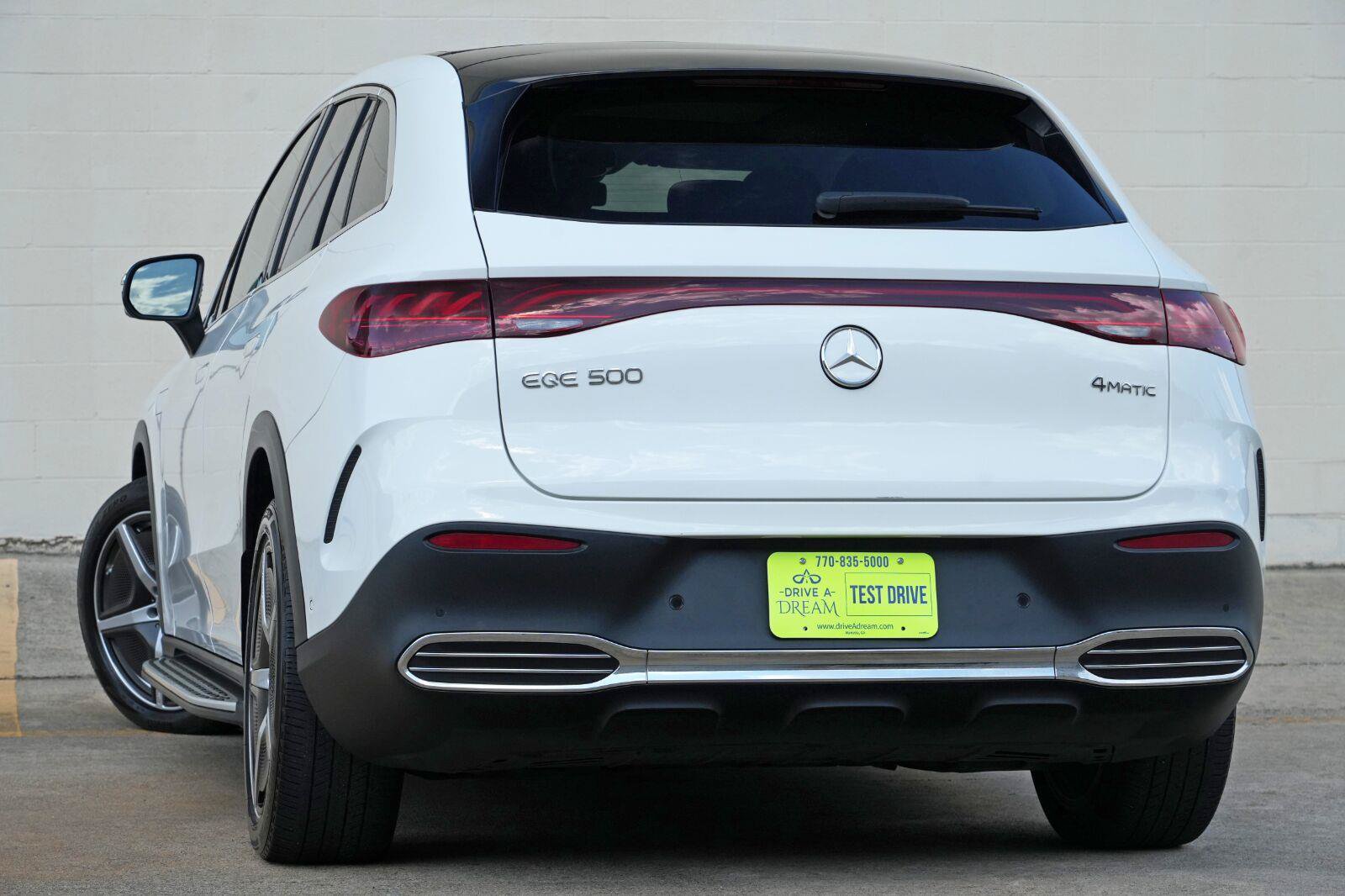Used 2023 Mercedes-Benz EQE 500 4MATIC SUV w/ Exclusive Trim Package image 6