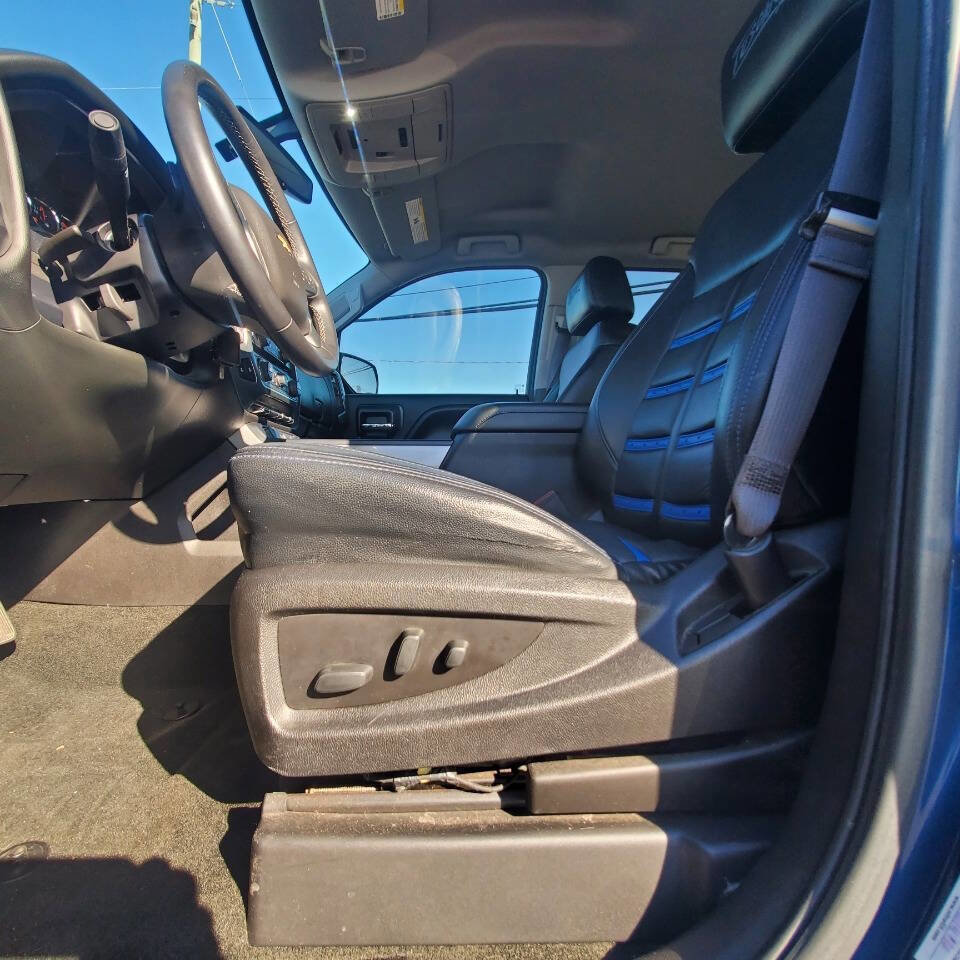 Used 2017 Chevrolet Silverado 1500 LT w/ All Star Edition image 16