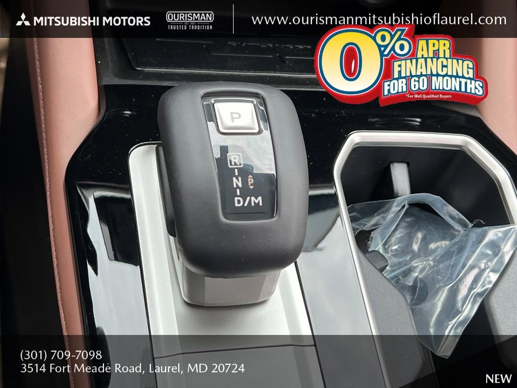 New 2025 Mitsubishi Outlander SEL image 24