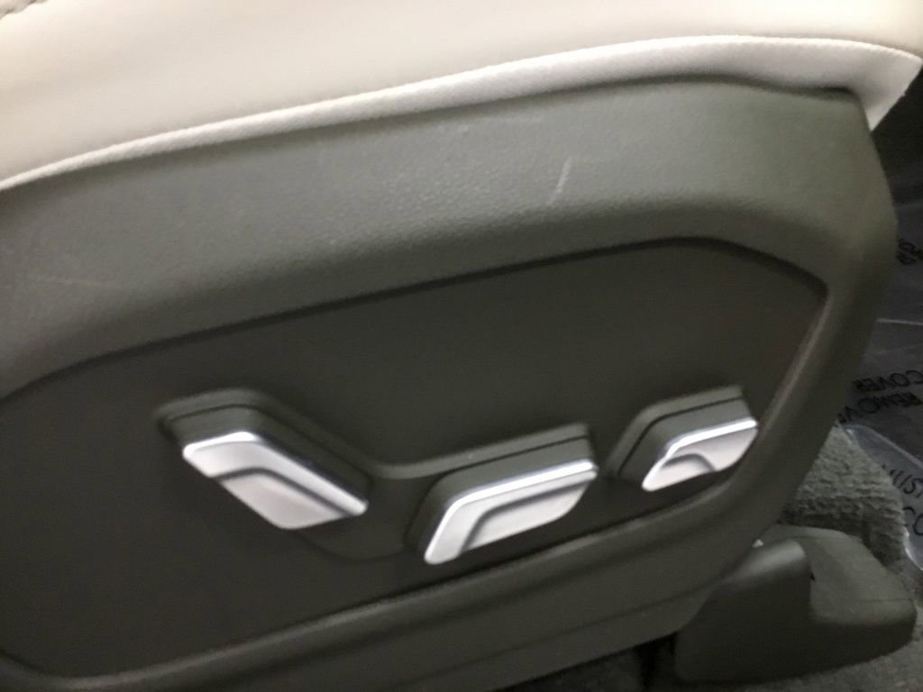 Used 2024 Hyundai Santa Fe Calligraphy image 25