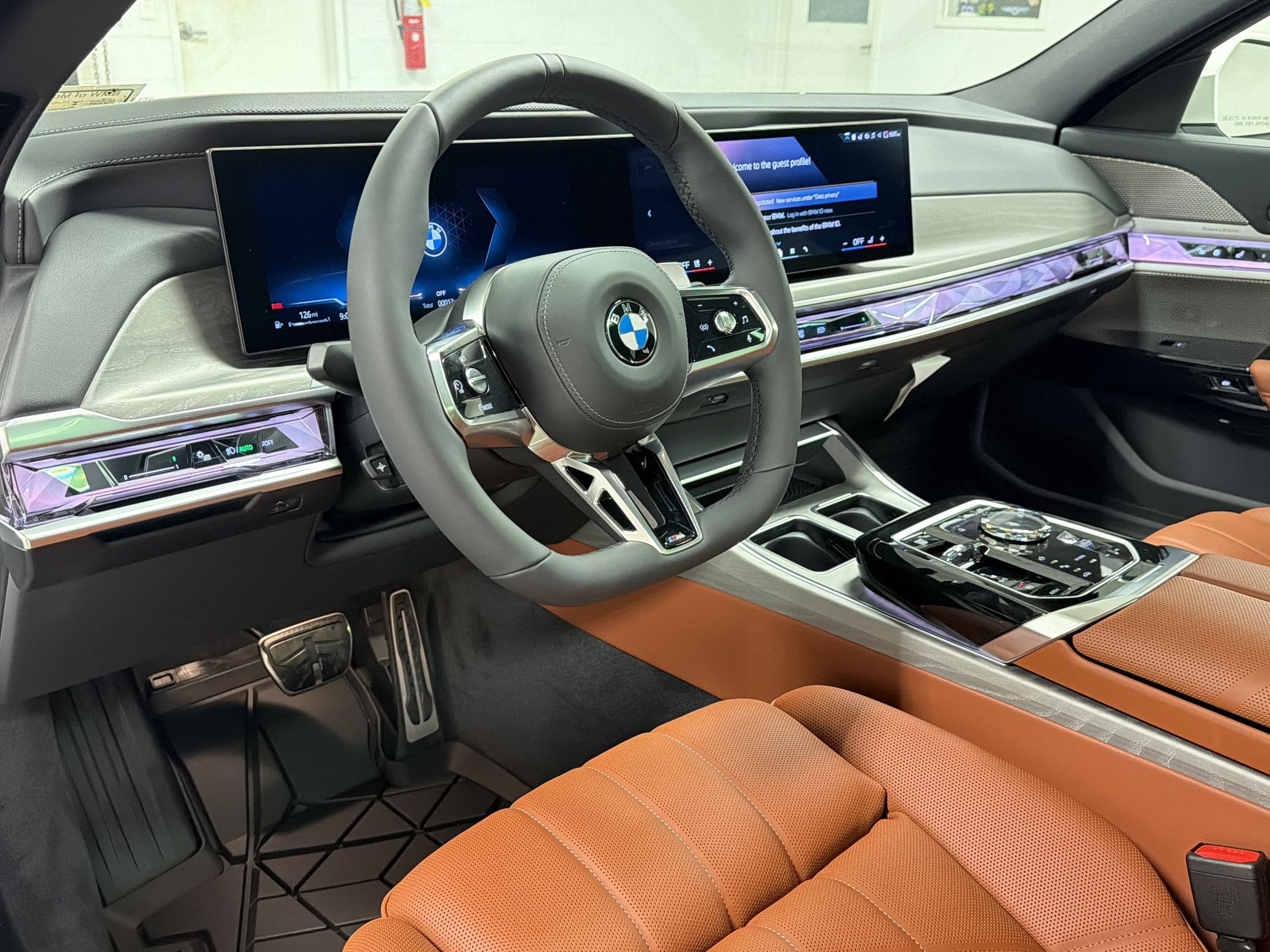 Used 2026 BMW 740i w/ Premium Package RWD image 4