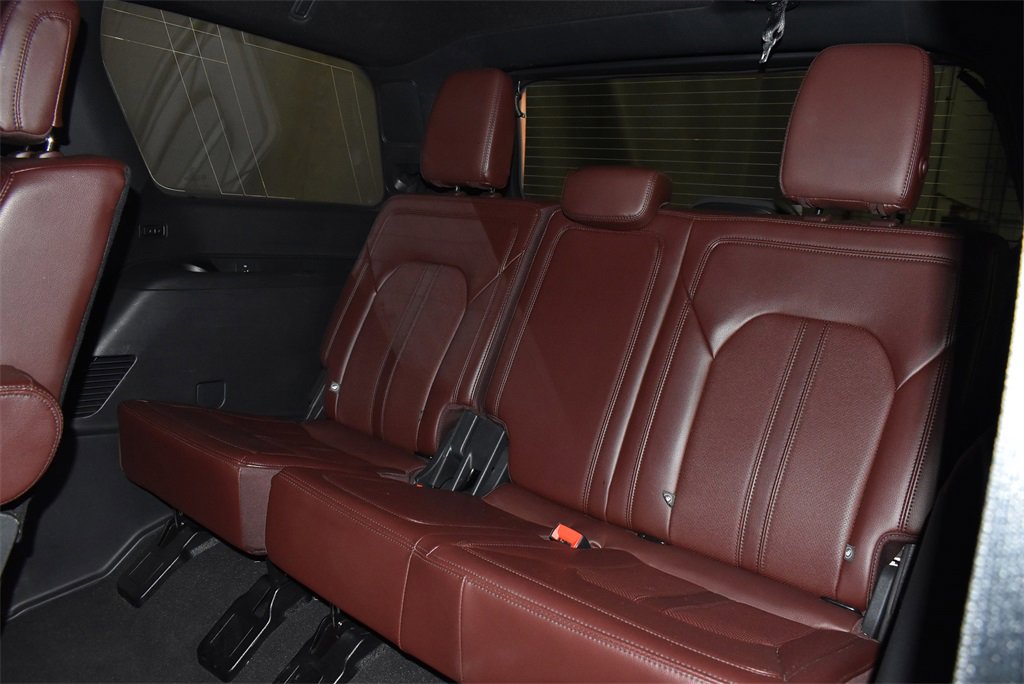 Used 2024 Ford Expedition Limited image 39