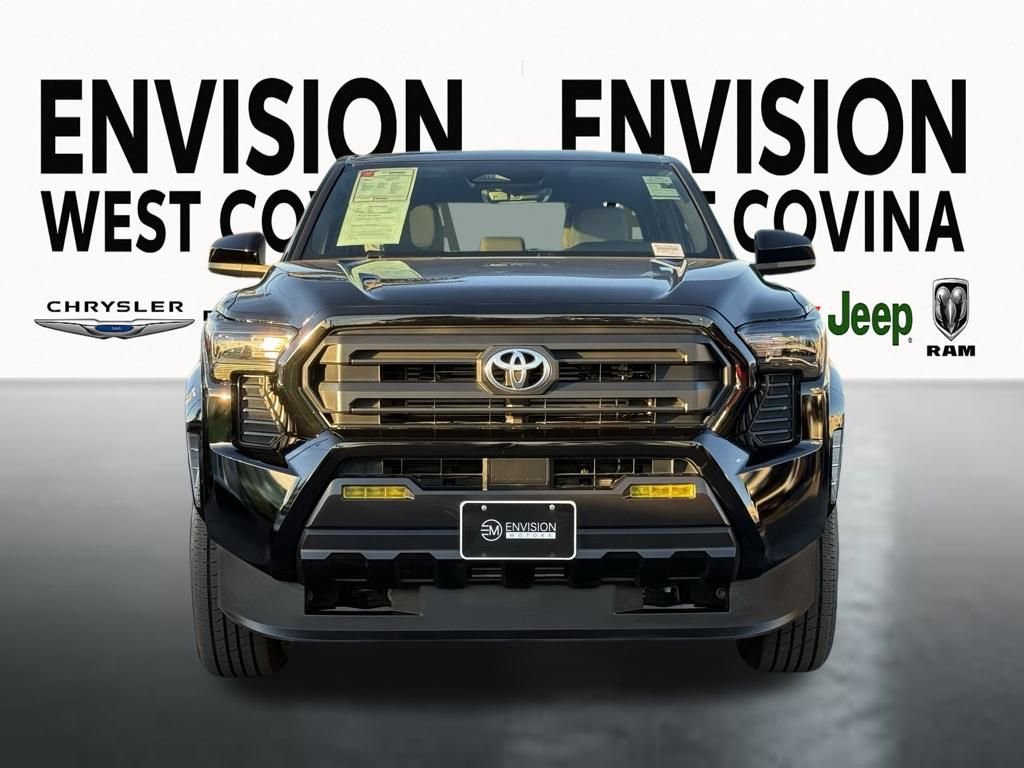 Used 2025 Toyota Tacoma SR5 image 3