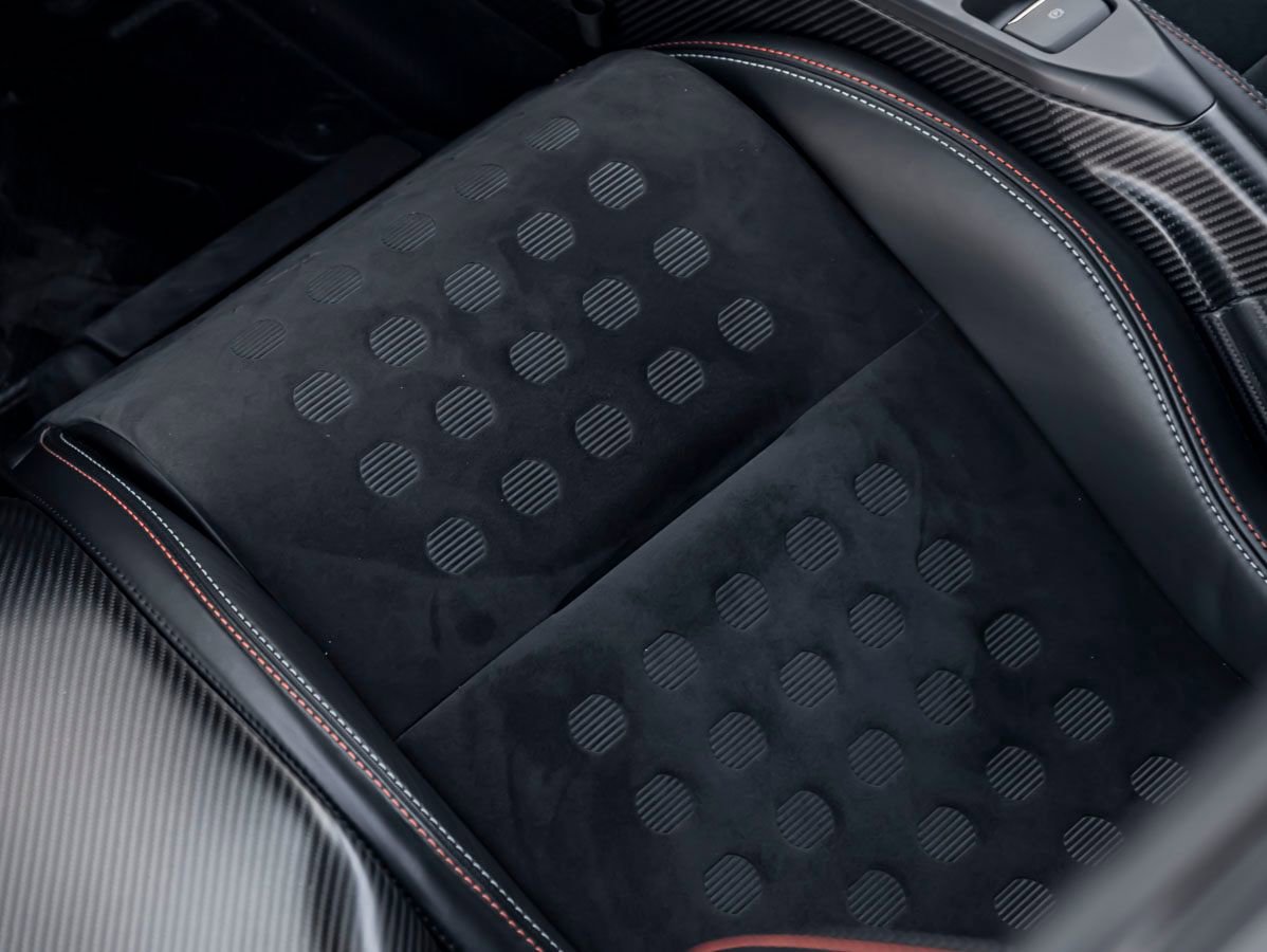Used 2019 Ford GT RWD image 18