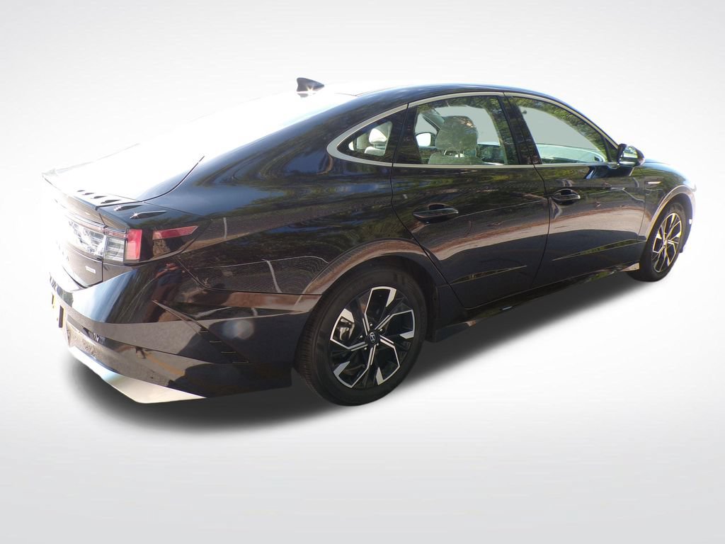 Used 2025 Hyundai Sonata SEL AWD/4WD image 7