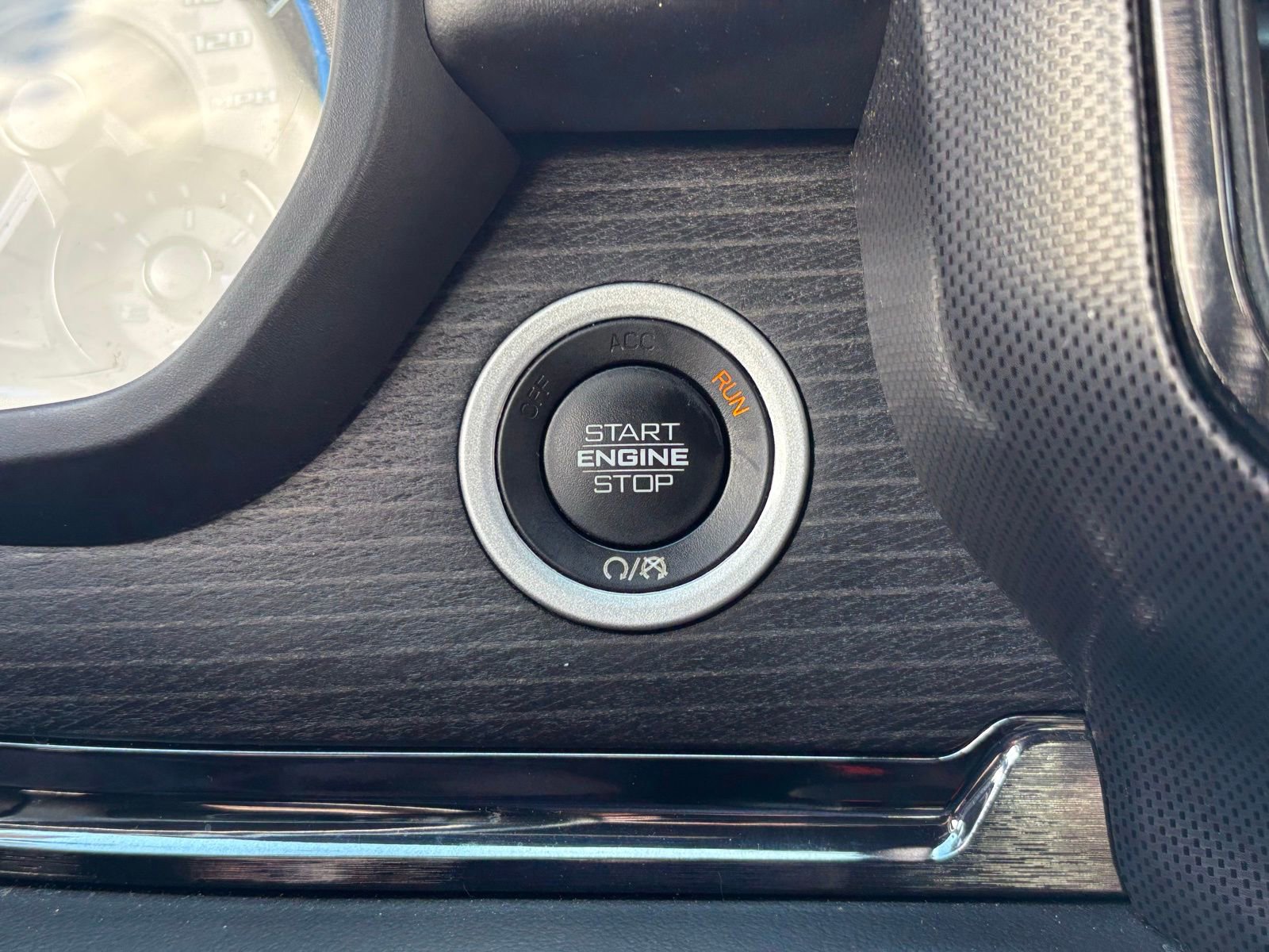 Used 2022 RAM 1500 Limited image 23