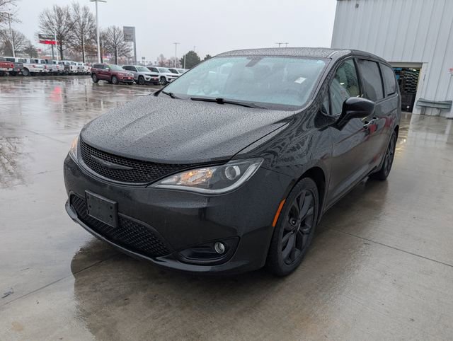 Used 2019 Chrysler Pacifica Touring Plus w/ S Appearance Package image 22