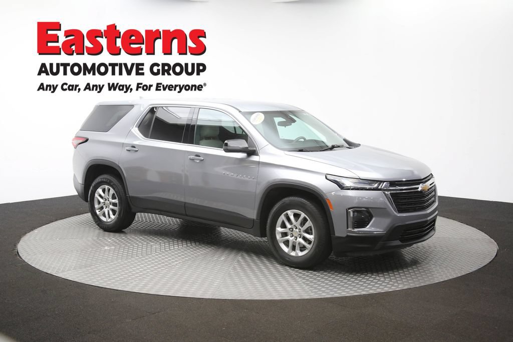 Used 2023 Chevrolet Traverse LS FWD image 47