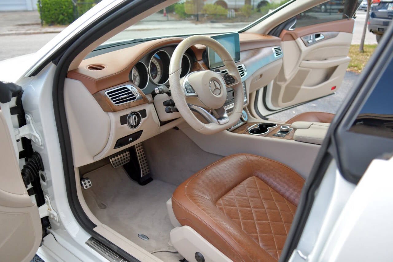 Used 2015 Mercedes-Benz CLS 400 image 15