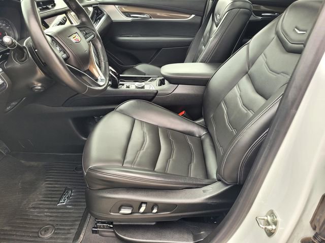 Used 2024 Cadillac XT6 Premium Luxury w/ Platinum Package AWD/4WD image 15